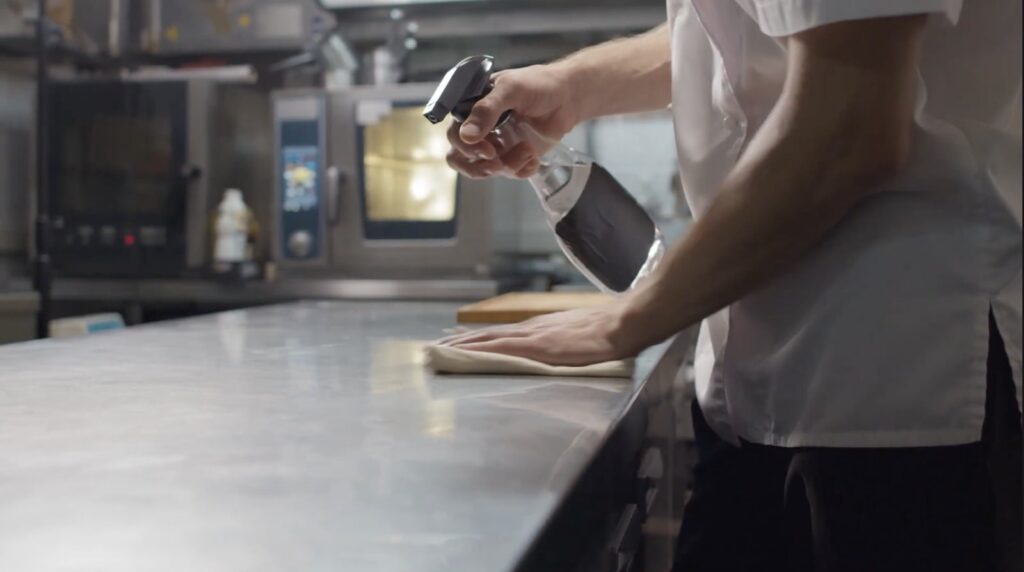 economizar nos produtos de limpeza